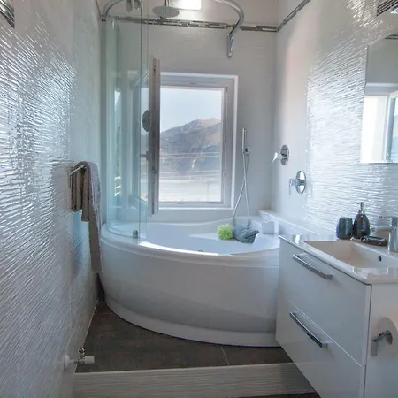 Angela Semesterbostad